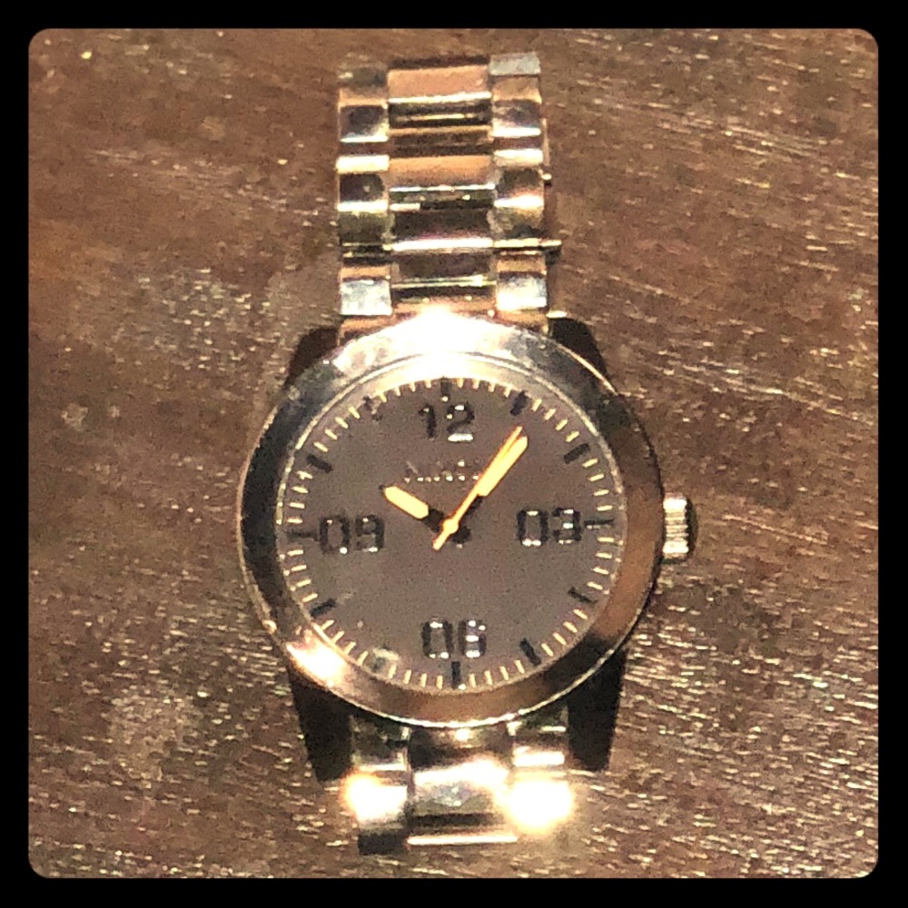 Nixon Century